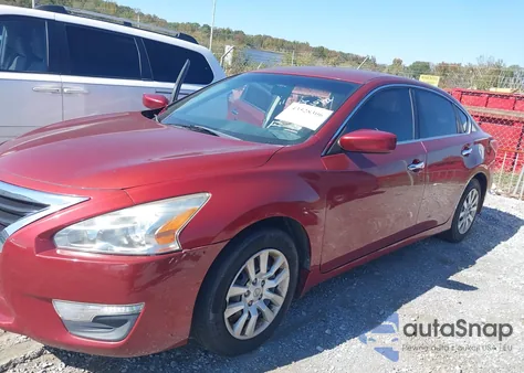 2015 Nissan Altima 2.5 S из США, поврежденный, VIN 1N4AL3AP0FC163219